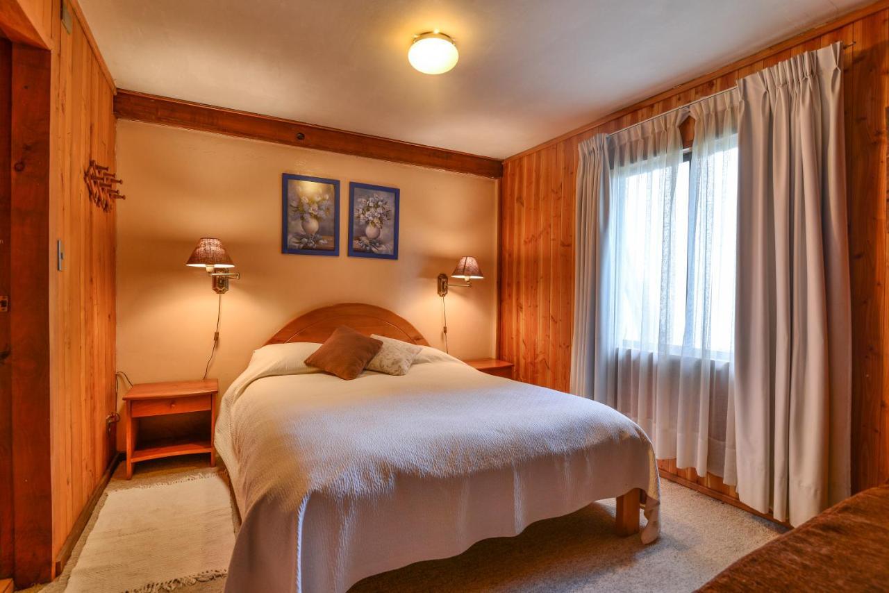 Hotel Los Maitenes プコン エクステリア 写真